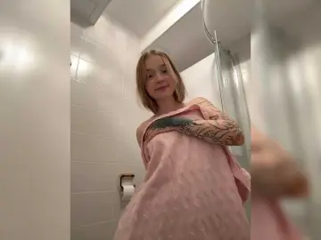 MeowMia  live sex cam