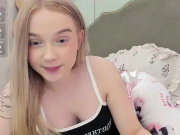 MeowMia  live sex cam