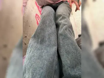 MeowMia  live sex cam