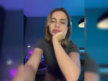 Nataliecroys  live sex cam