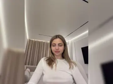 Nataliecroys  live sex cam