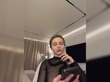 Nataliecroys  live sex cam