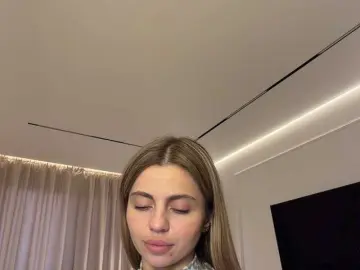 Nataliecroys  live sex cam