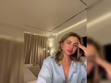 Nataliecroys  live sex cam