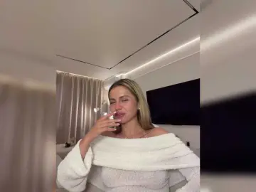 Nataliecroys  live sex cam