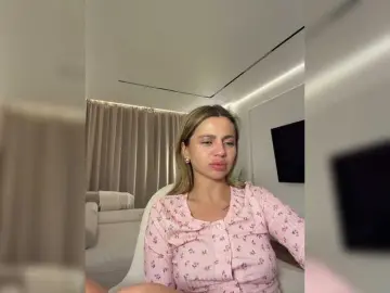 Nataliecroys  live sex cam
