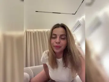 Nataliecroys  live sex cam