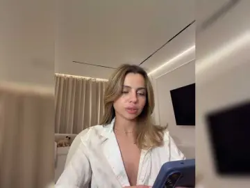Nataliecroys  live sex cam