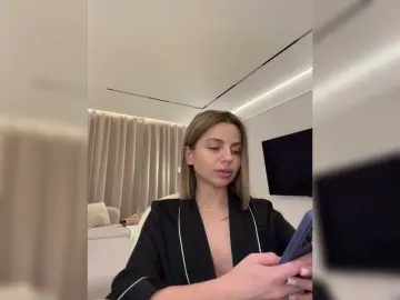 Nataliecroys  live sex cam