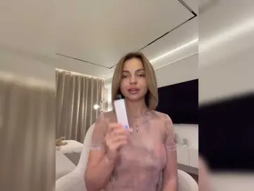 Nataliecroys  live sex cam