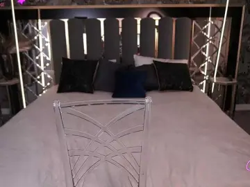 SashaDuvalle  live sex cam