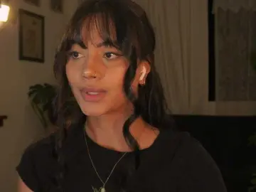 SeleneVaughan  live sex cam