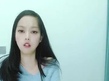 Selinababy99  live sex cam