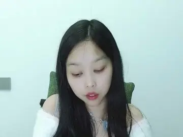 Selinababy99  live sex cam