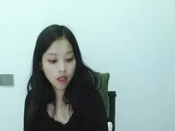 Selinababy99  live sex cam