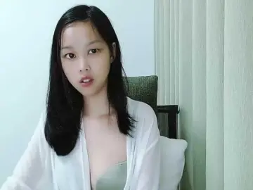 Selinababy99  live sex cam