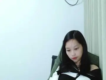 Selinababy99  live sex cam