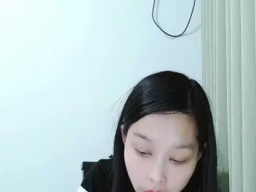 Selinababy99  live sex cam