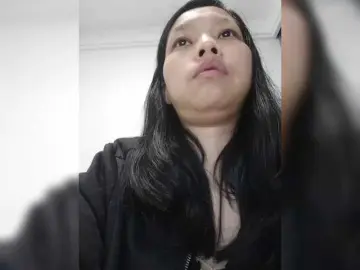 Selinababy99  live sex cam