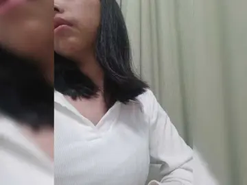 Selinababy99  live sex cam