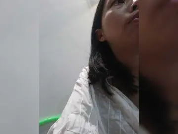 Selinababy99  live sex cam