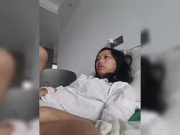 Selinababy99  live sex cam