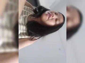 Selinababy99  live sex cam