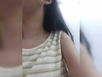 Selinababy99  live sex cam