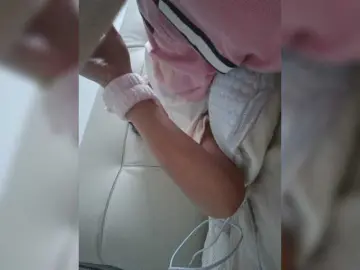 Selinababy99  live sex cam