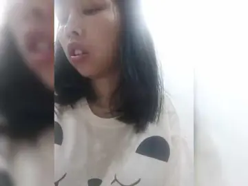 Selinababy99  live sex cam