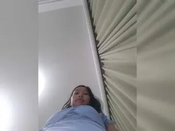 Selinababy99  live sex cam