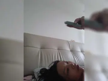 Selinababy99  live sex cam