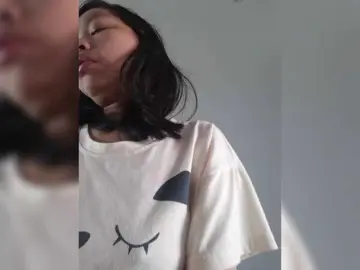 Selinababy99  live sex cam