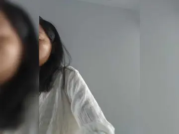 Selinababy99  live sex cam
