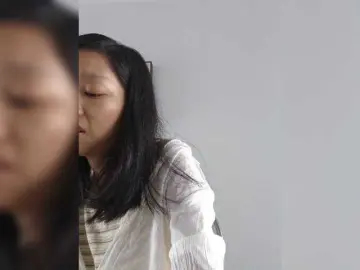 Selinababy99  live sex cam