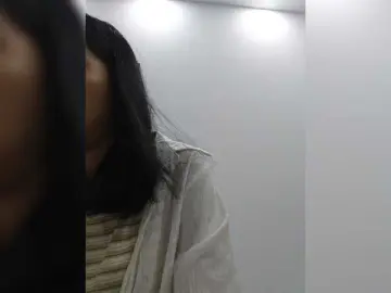 Selinababy99  live sex cam