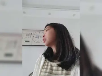 Selinababy99  live sex cam