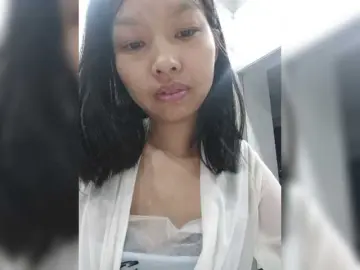 Selinababy99  live sex cam