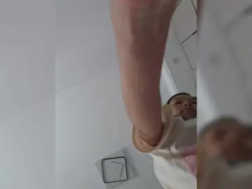 Selinababy99  live sex cam