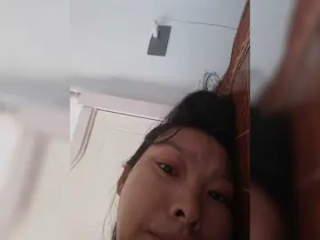 Selinababy99  live sex cam