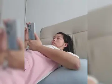Selinababy99  live sex cam