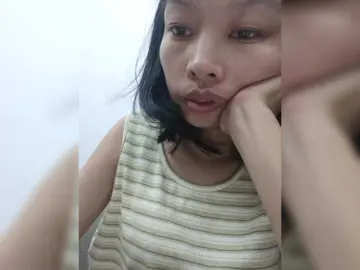 Selinababy99  live sex cam