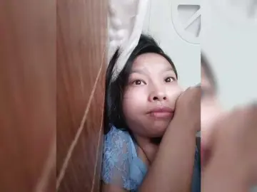 Selinababy99  live sex cam