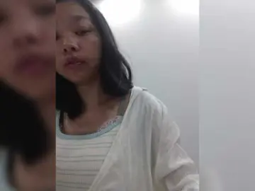 Selinababy99  live sex cam