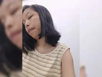Selinababy99  live sex cam
