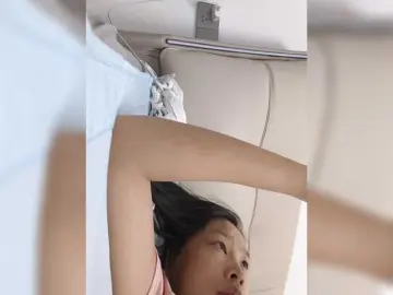 Selinababy99  live sex cam
