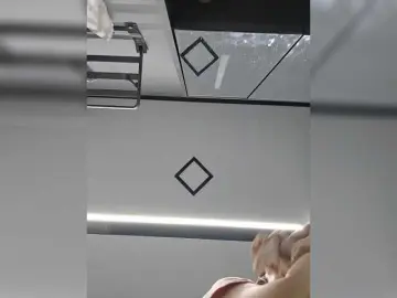 Selinababy99  live sex cam