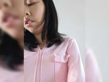Selinababy99  live sex cam