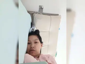 Selinababy99  live sex cam