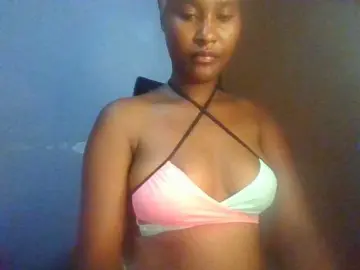 Sweet-boo  live sex cam